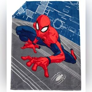 Spiderman blanket and Spiderman 5 Minute Bedtime Stories Bundle